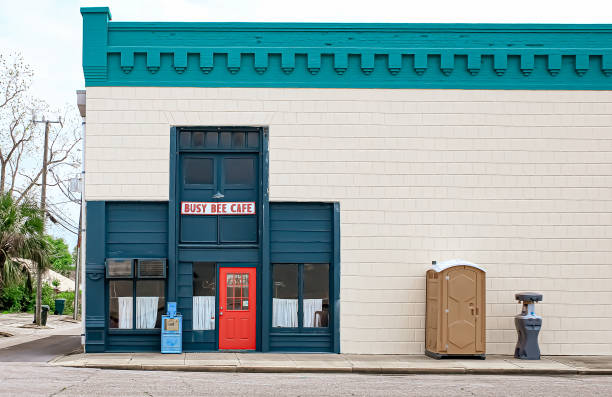 Best Portable toilet rental cost  in Happy Valley, OR